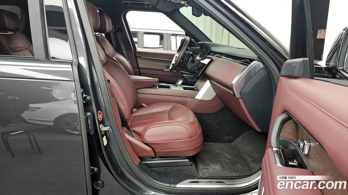 Land Rover Range Rover 2024