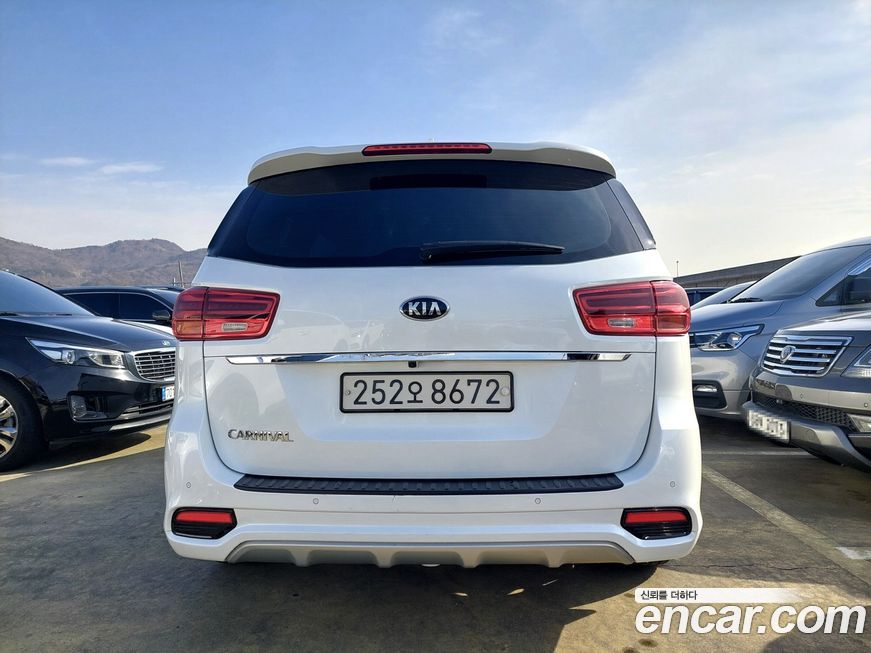 Kia Canival 2019