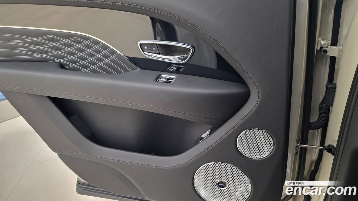 Bentley Bentayga 2025