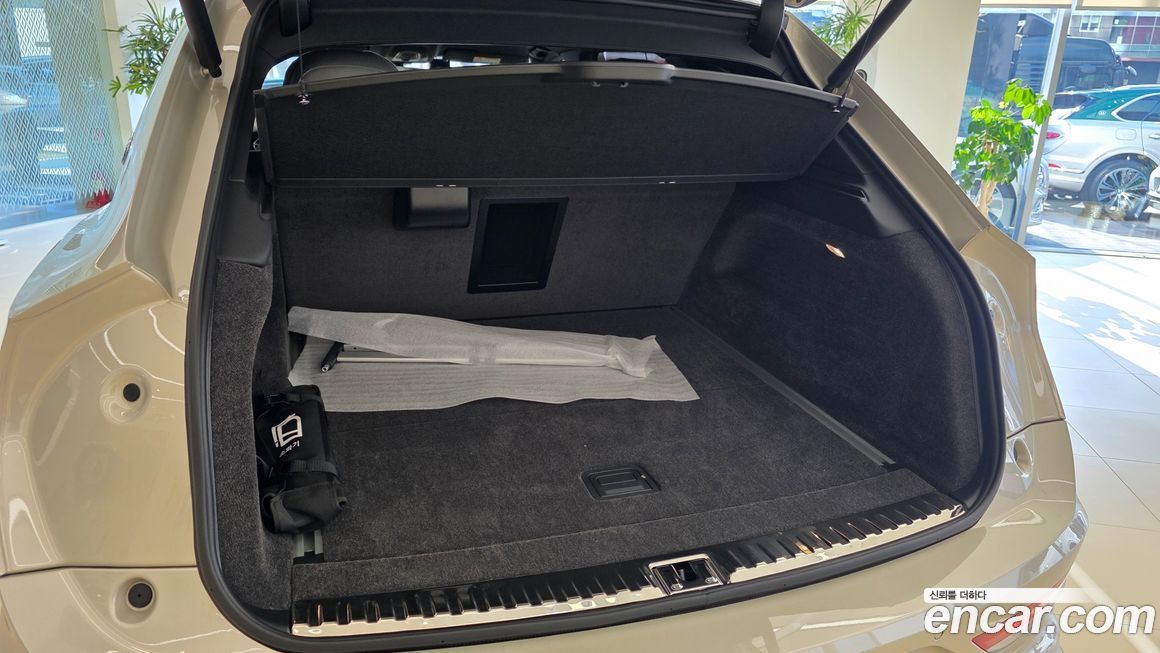 Bentley Bentayga 2025