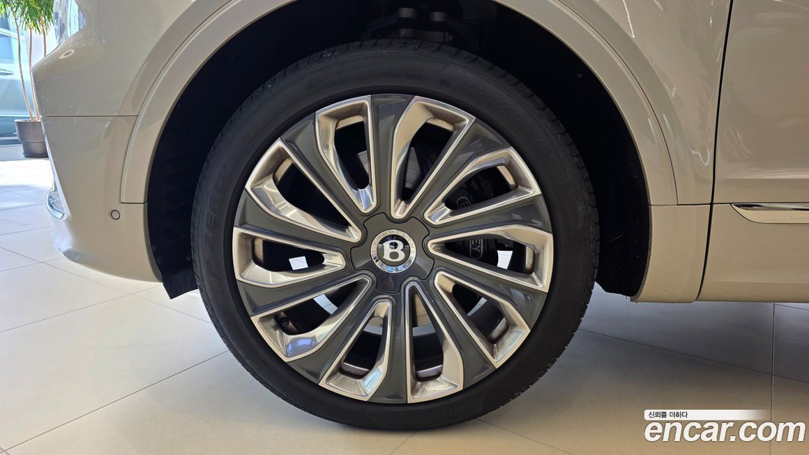 Bentley Bentayga 2025