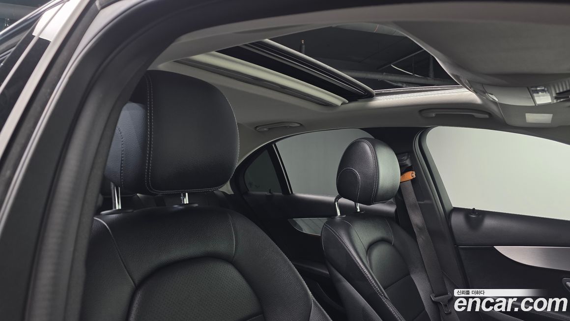 Mercedes-Benz C-Class 2018