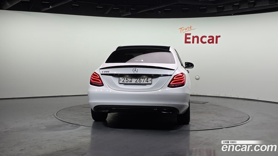 Mercedes-Benz C-Class 2018