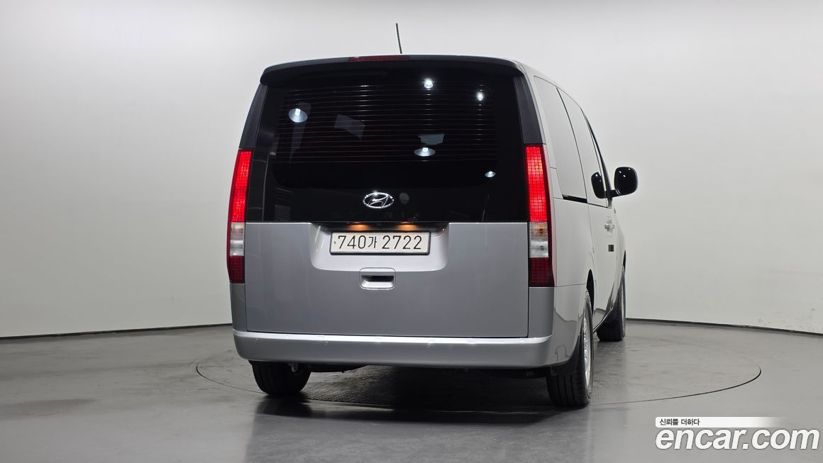 Hyundai Staria 2022