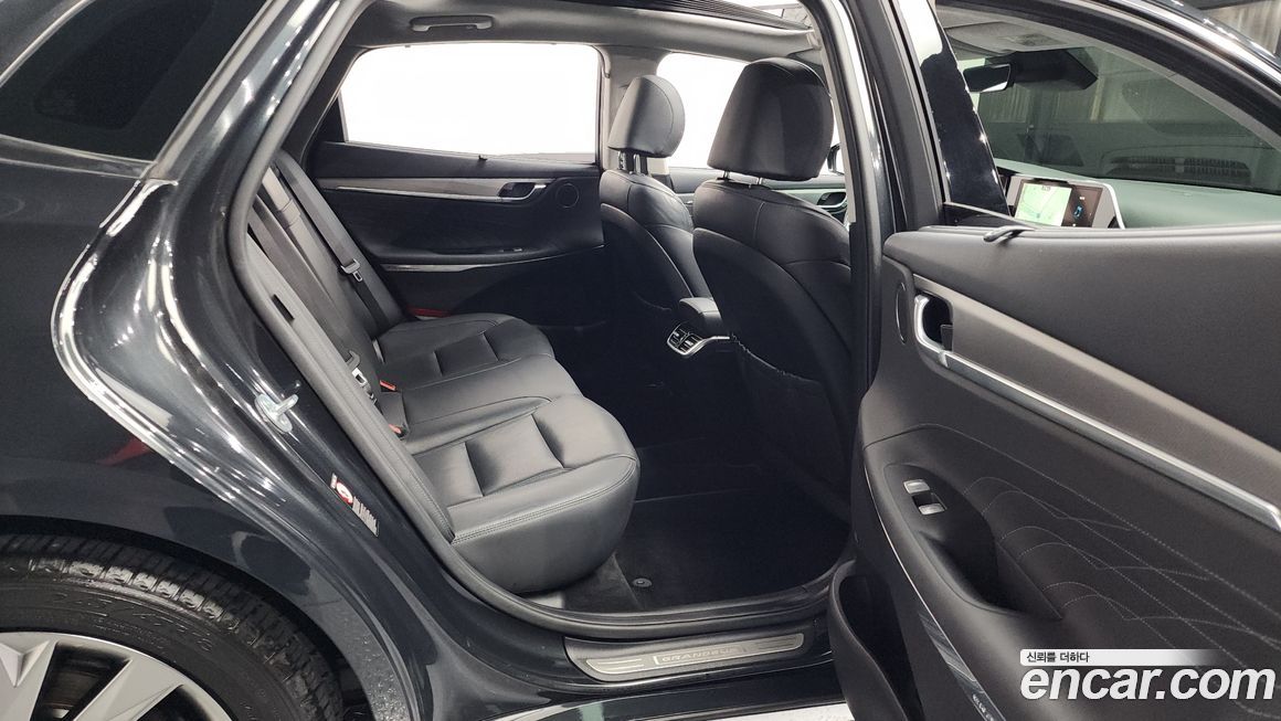 Hyundai Grandeur 2021