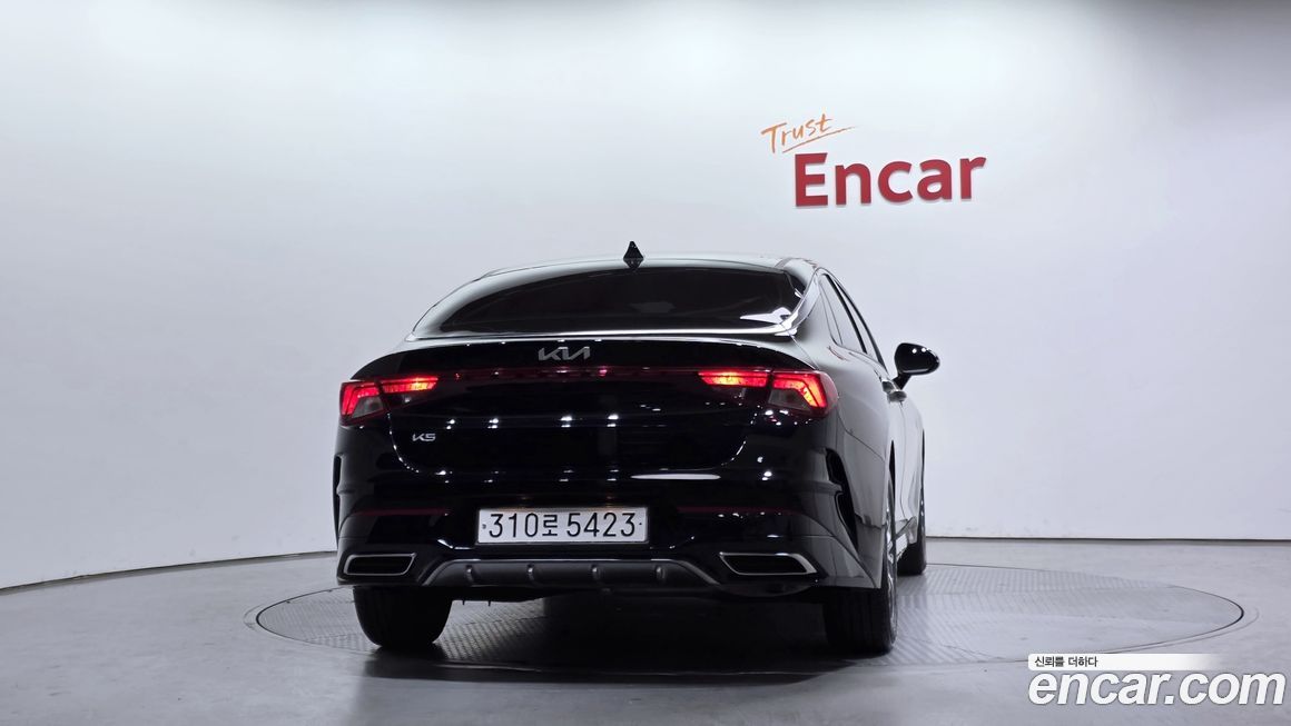 Kia K5 2023