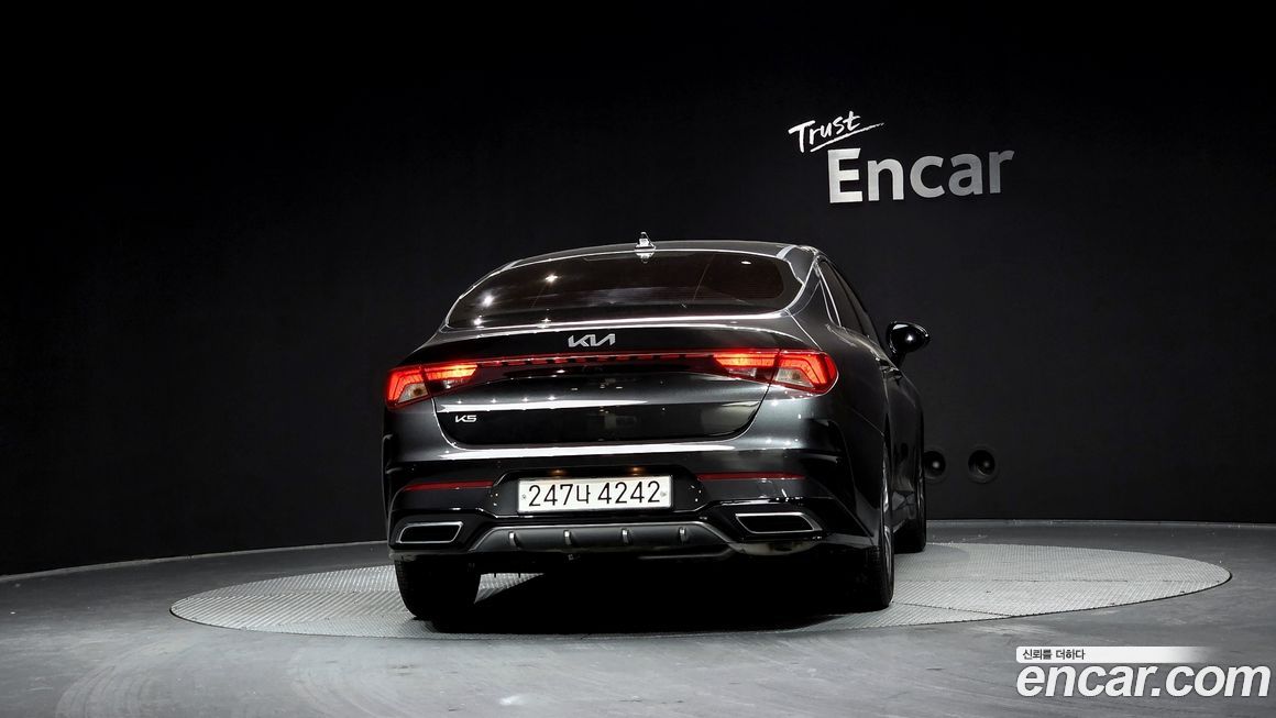 Kia K5 2023
