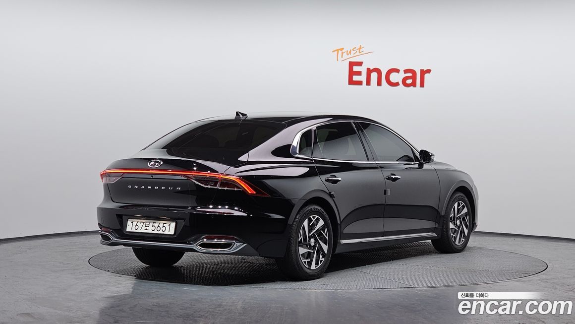 Hyundai Grandeur 2022