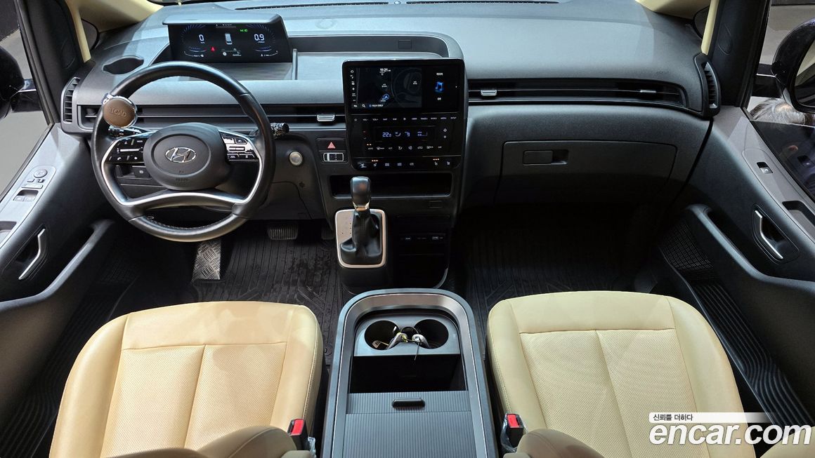 Hyundai Staria 2022