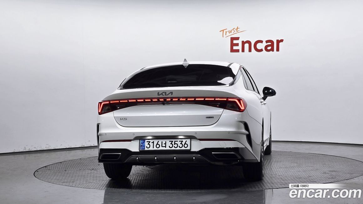 Kia K5 2023