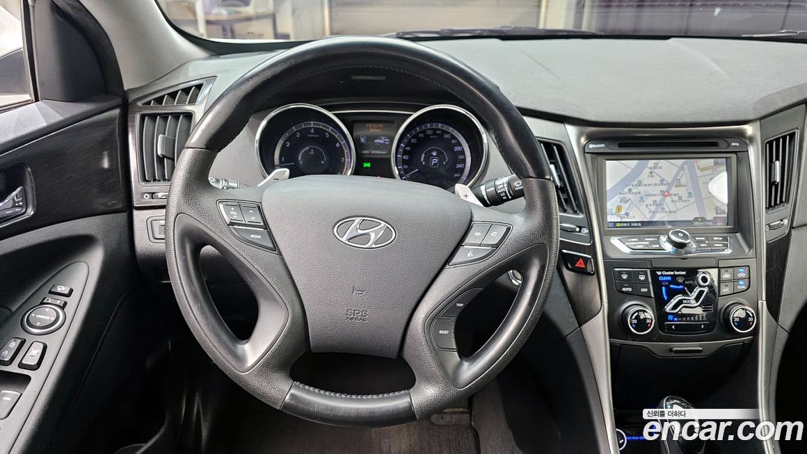 Hyundai Sonata 2012