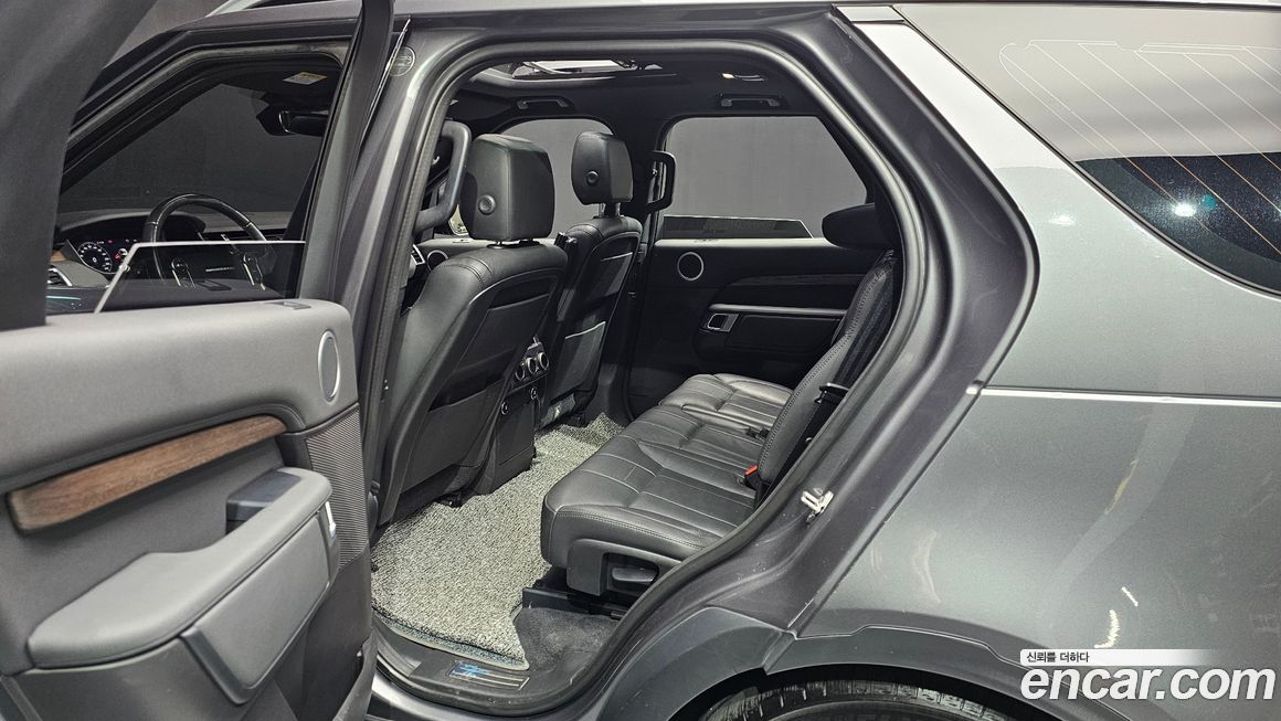 Land Rover Discovery 2018