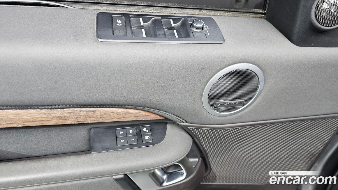 Land Rover Discovery 2018