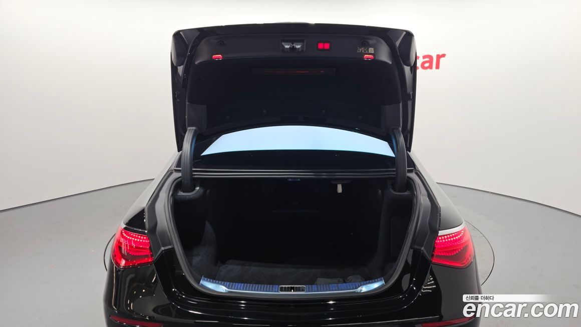 Mercedes-Benz S-Class 2022