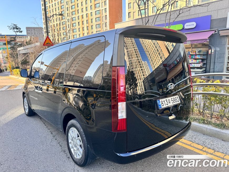 Hyundai Staria 2023