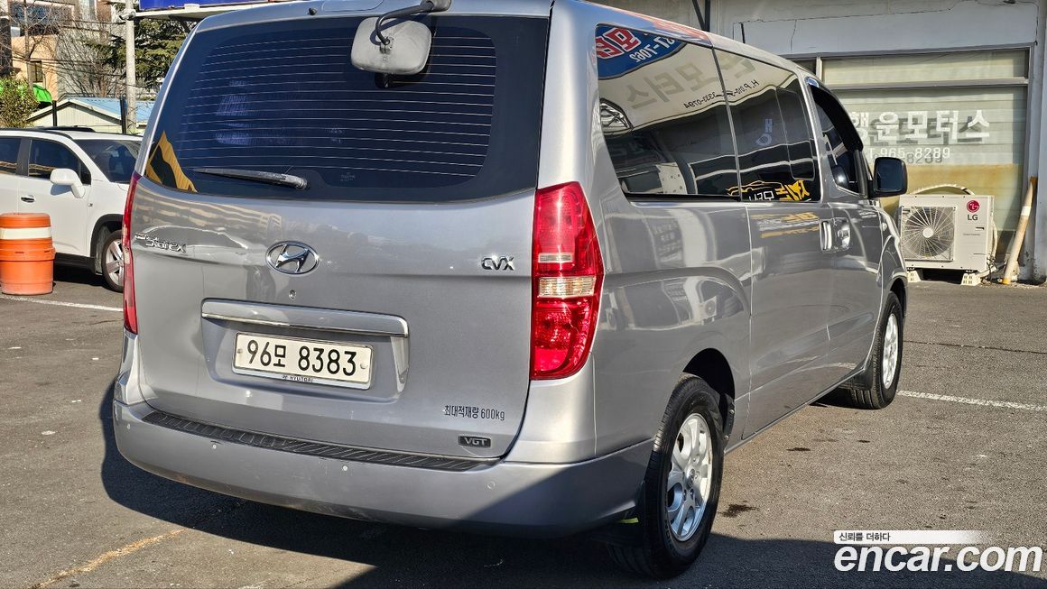 Hyundai Starex 2011