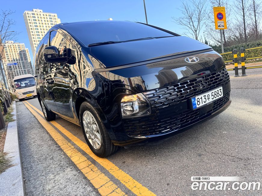 Hyundai Staria 2023