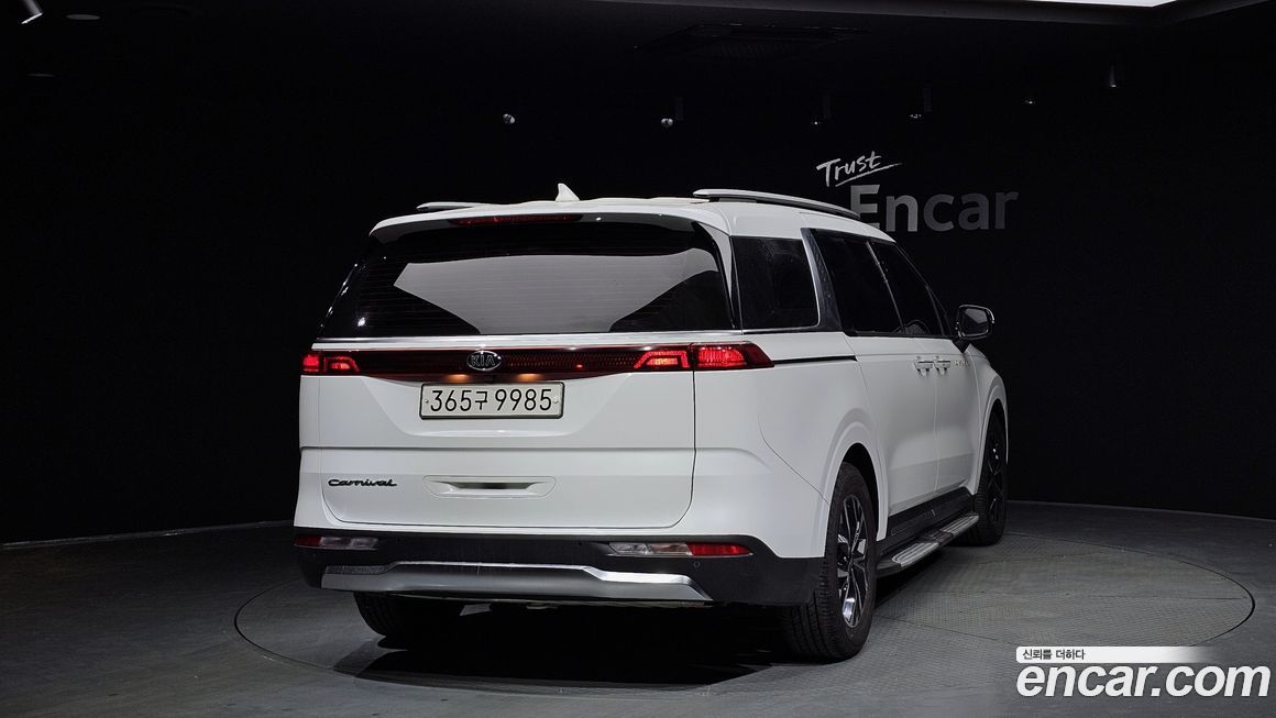 Kia Canival 2021