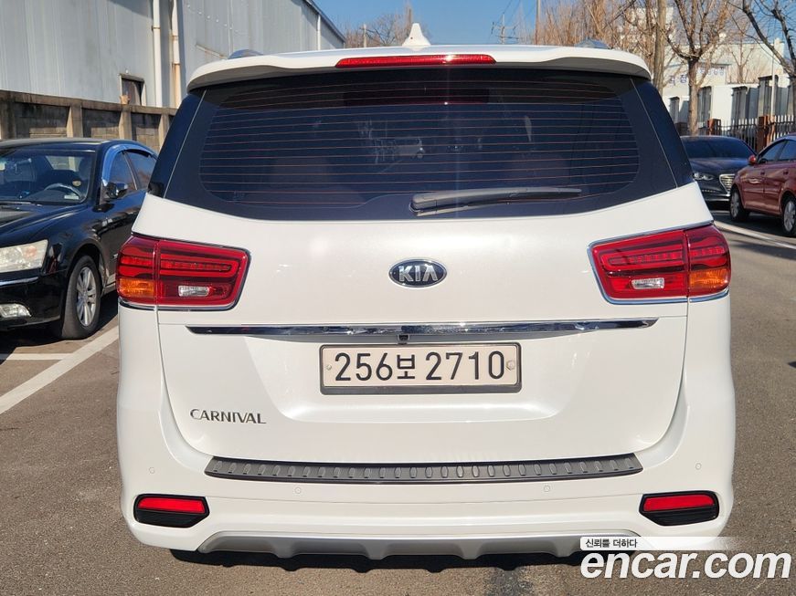 Kia Canival 2020