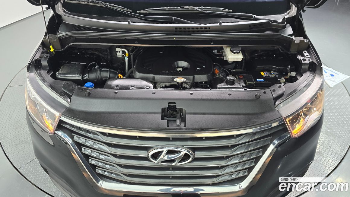 Hyundai Starex 2019