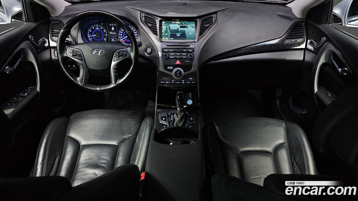 Hyundai Grandeur 2016