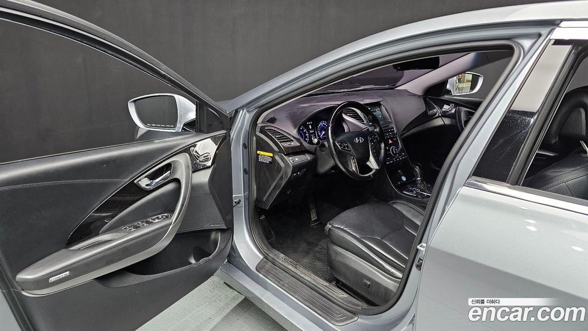 Hyundai Grandeur 2016