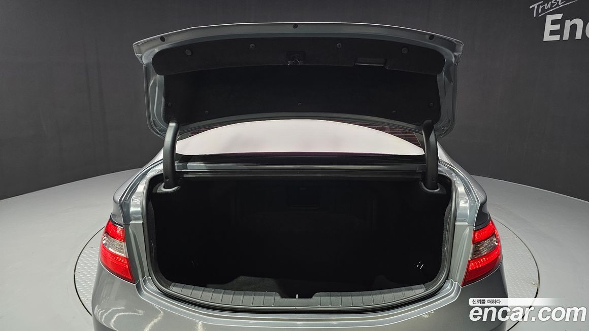 Hyundai Grandeur 2016