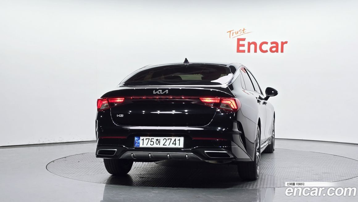 Kia K5 2023