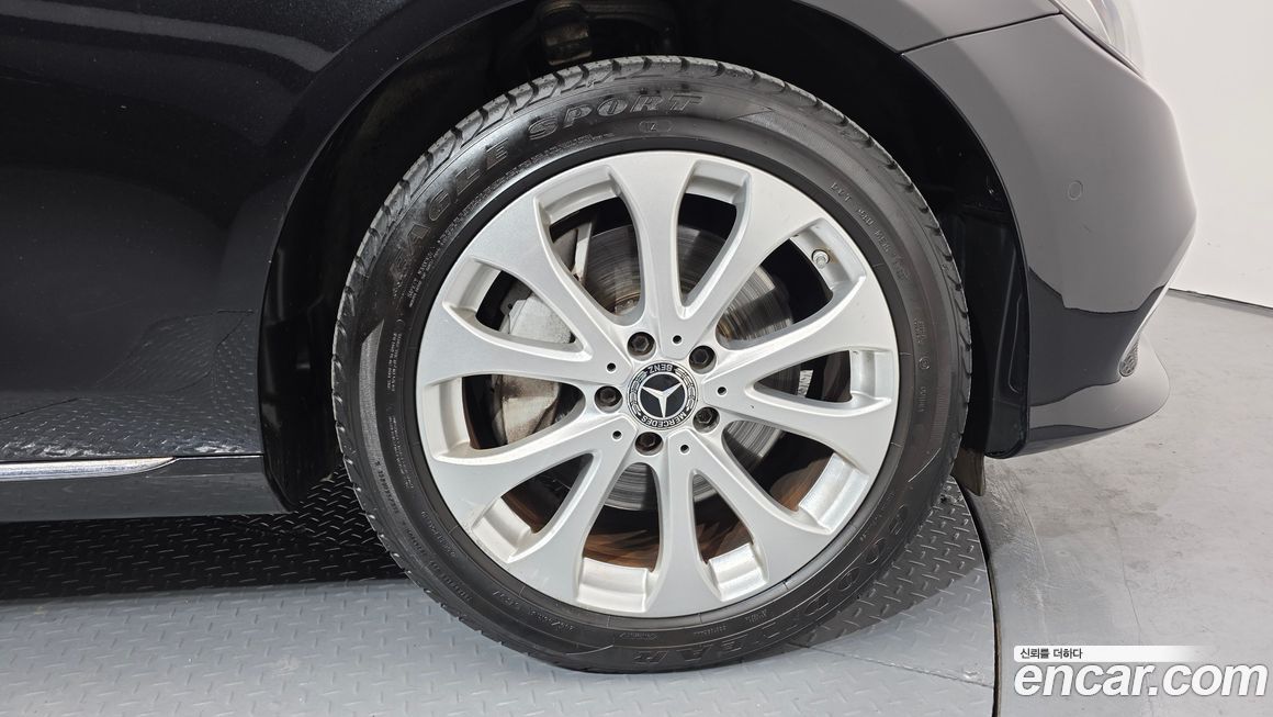 Mercedes-Benz E-Class 2018