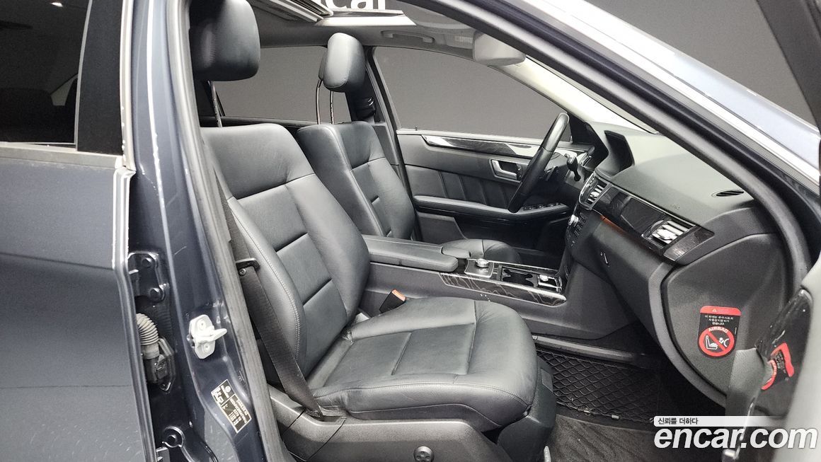 Mercedes-Benz E-Class 2013