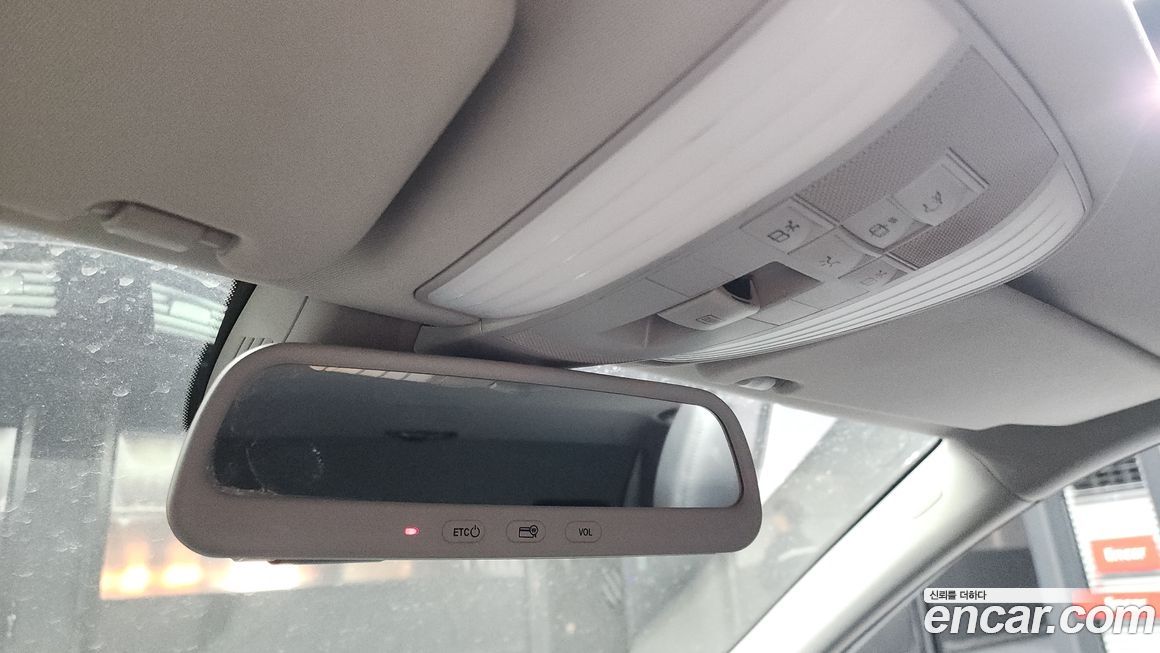 Mercedes-Benz E-Class 2013