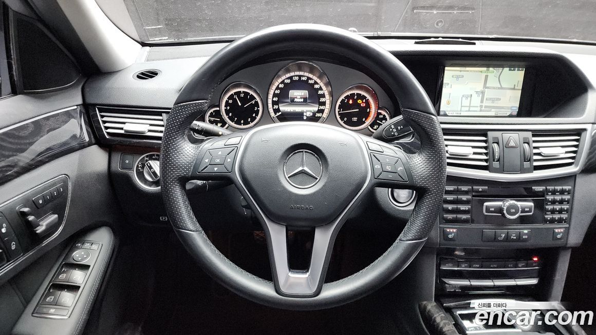 Mercedes-Benz E-Class 2013