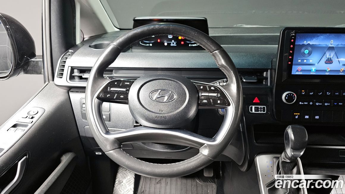 Hyundai Staria 2023