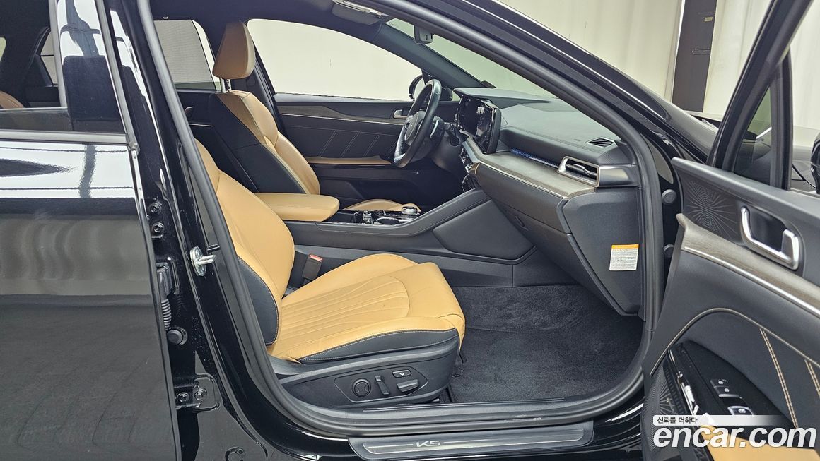 Kia K5 2023