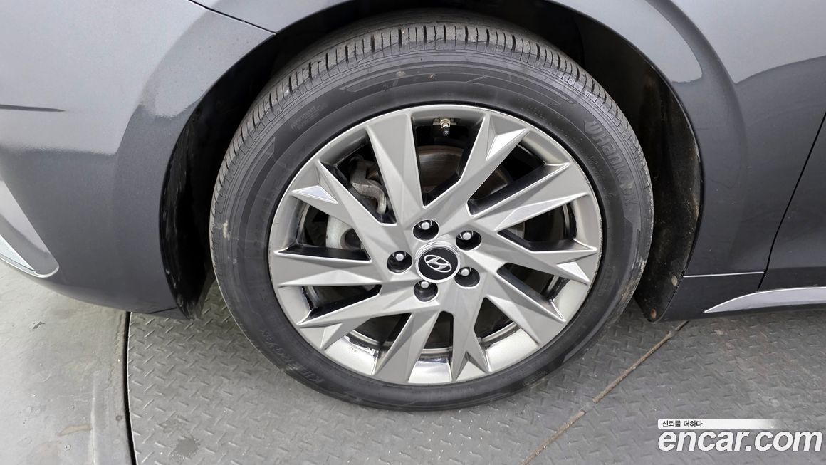 Hyundai Grandeur 2021