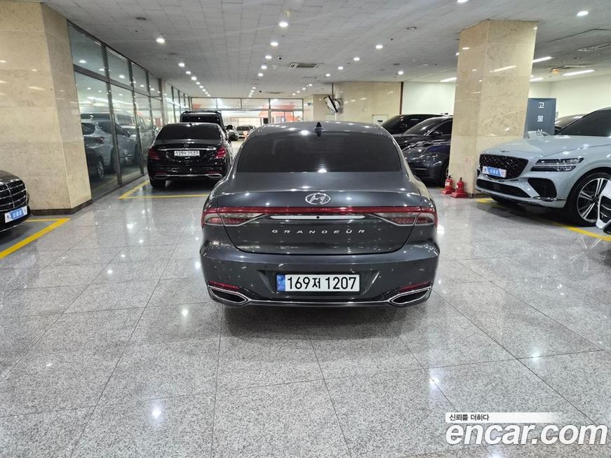 Hyundai Grandeur 2021