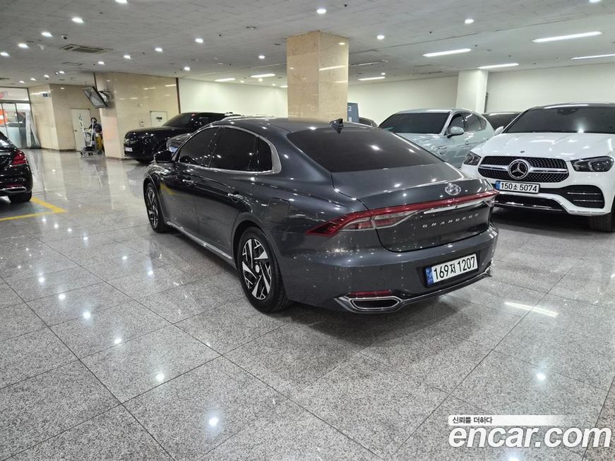Hyundai Grandeur 2021