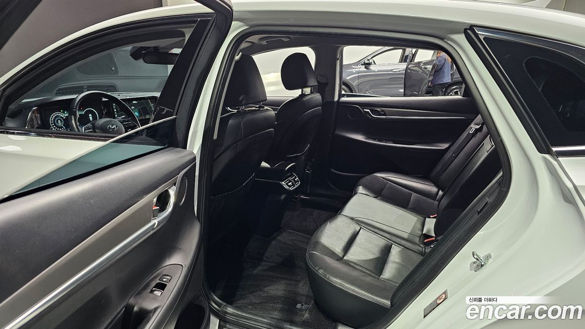 Hyundai Grandeur 2022