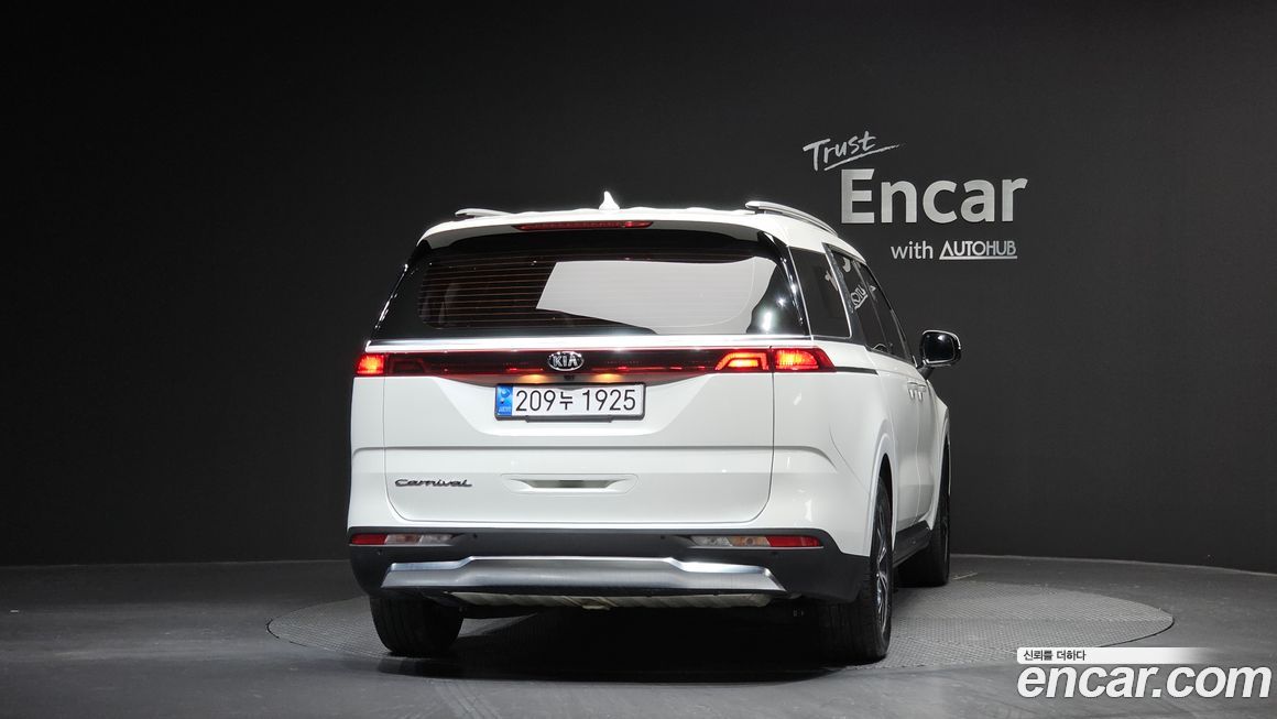 Kia Canival 2021