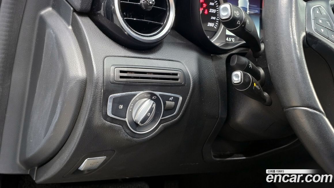 Mercedes-Benz C-Class 2018