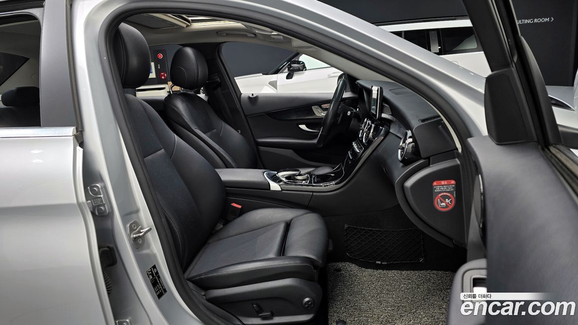 Mercedes-Benz C-Class 2018