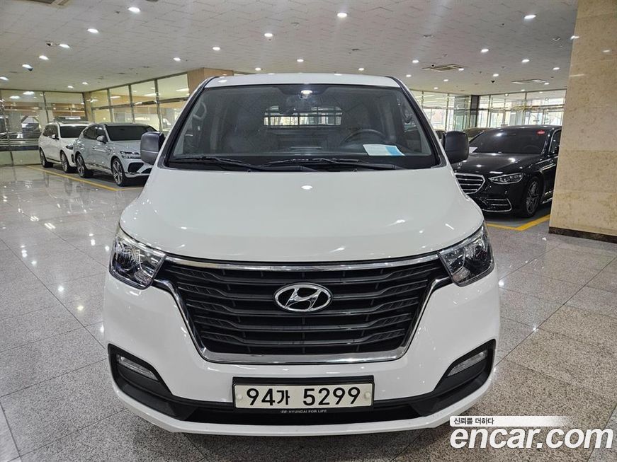 Hyundai Starex 2021