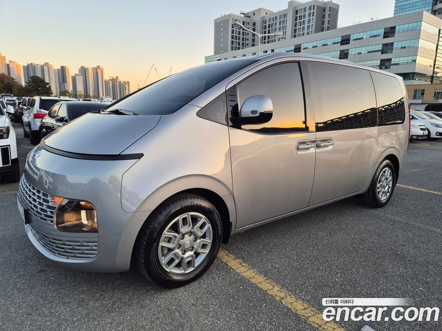 Hyundai Staria 2023