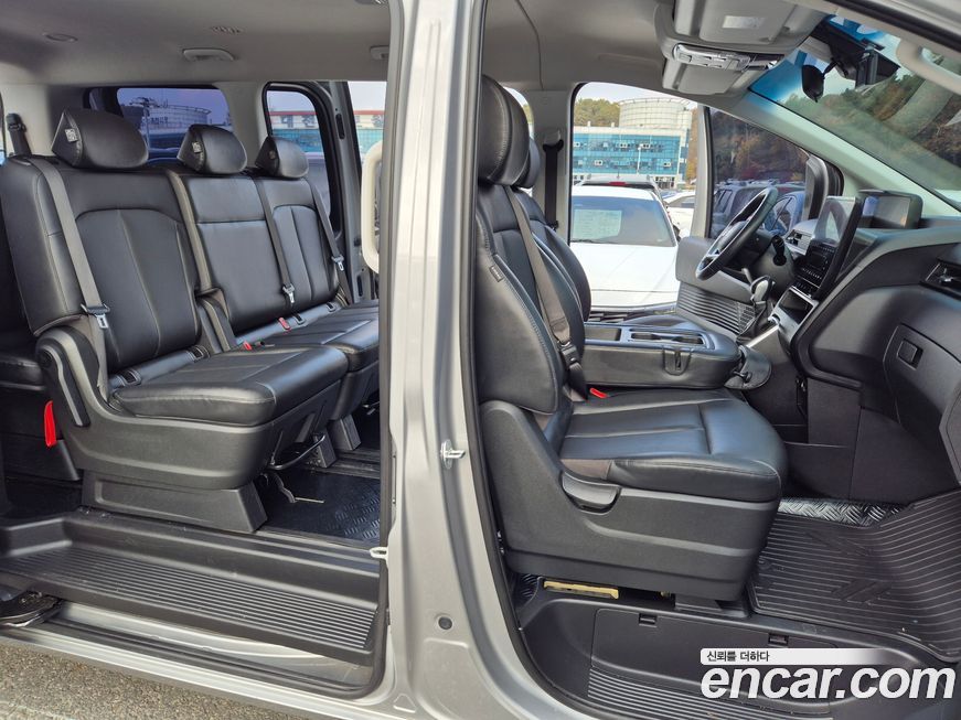 Hyundai Staria 2023