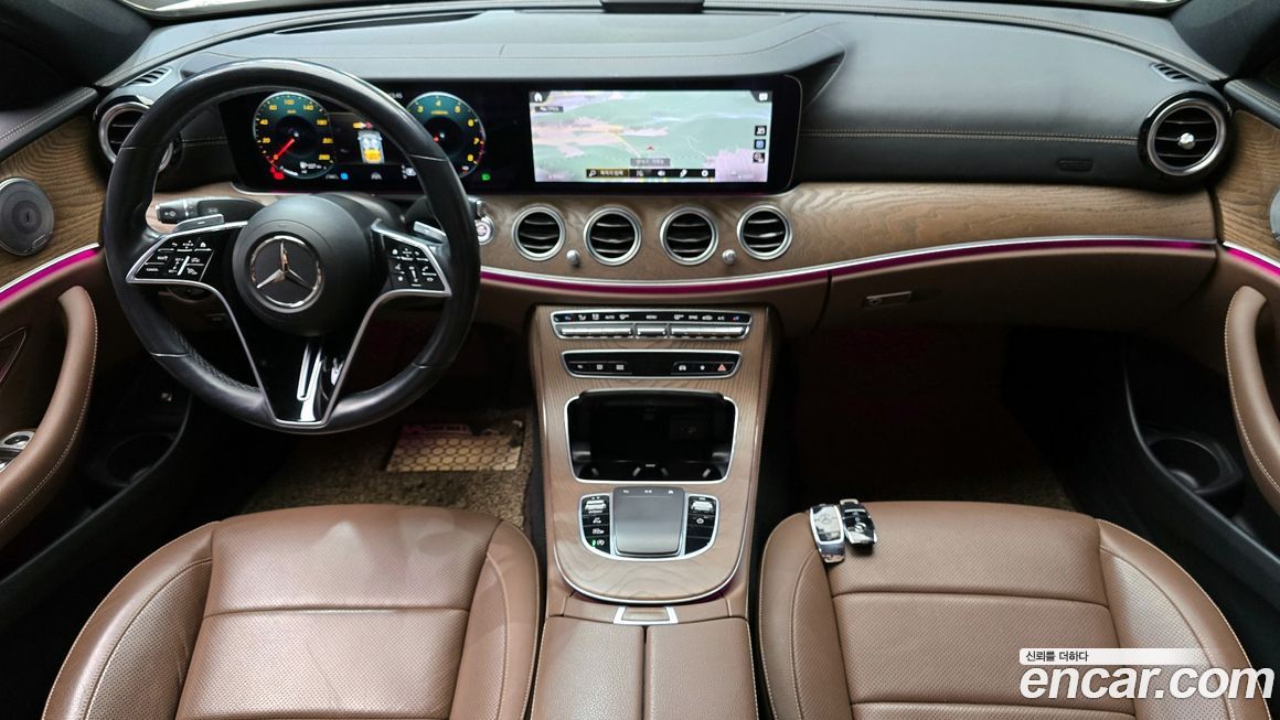 Mercedes-Benz E-Class 2021