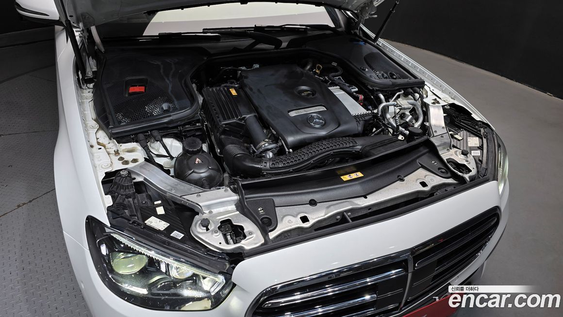 Mercedes-Benz E-Class 2021