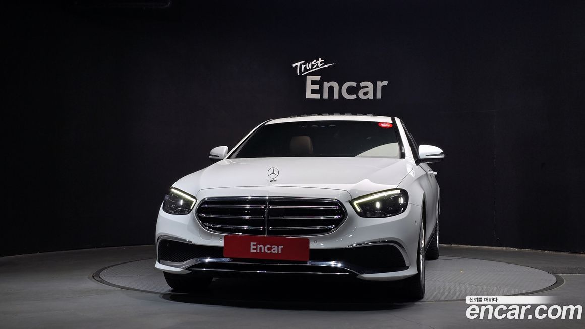 Mercedes-Benz E-Class 2021