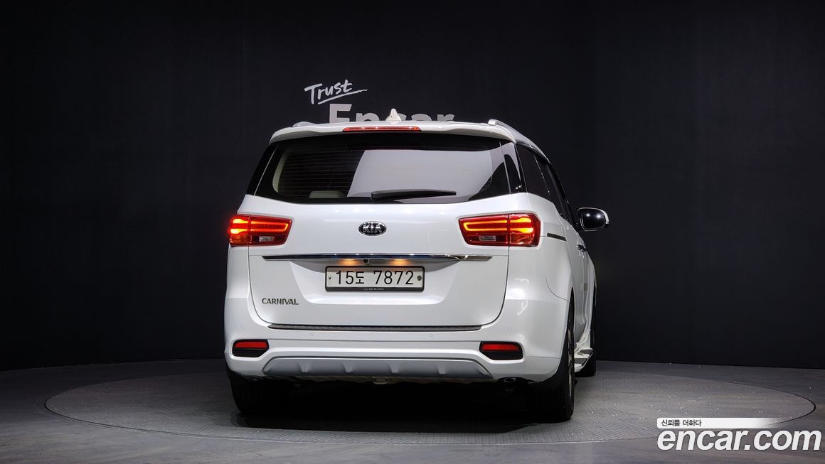 Kia Canival 2019