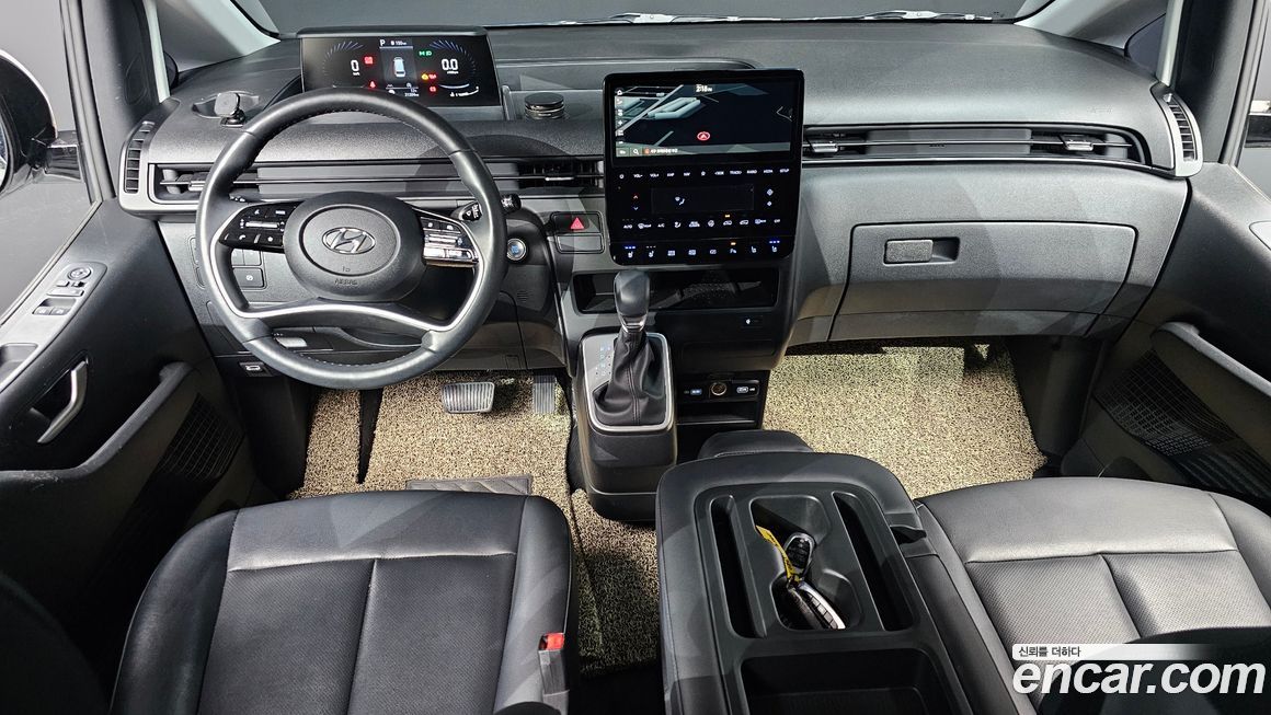 Hyundai Staria 2024