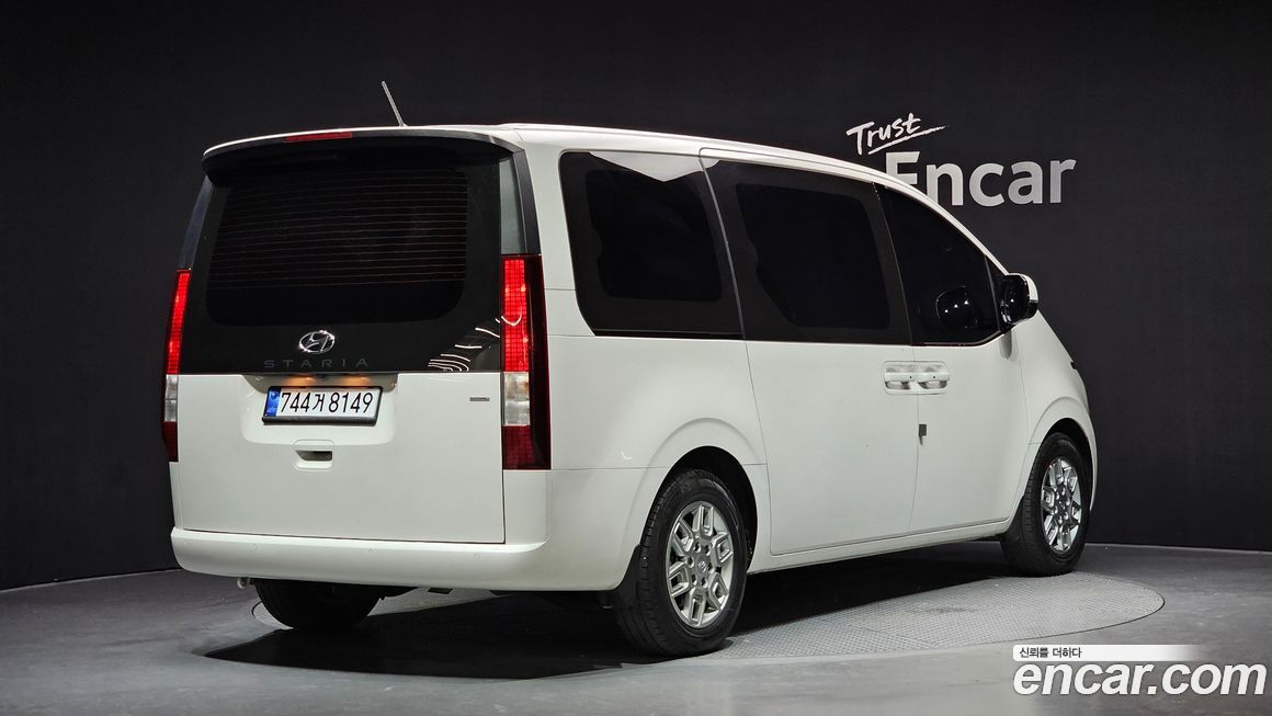 Hyundai Staria 2024